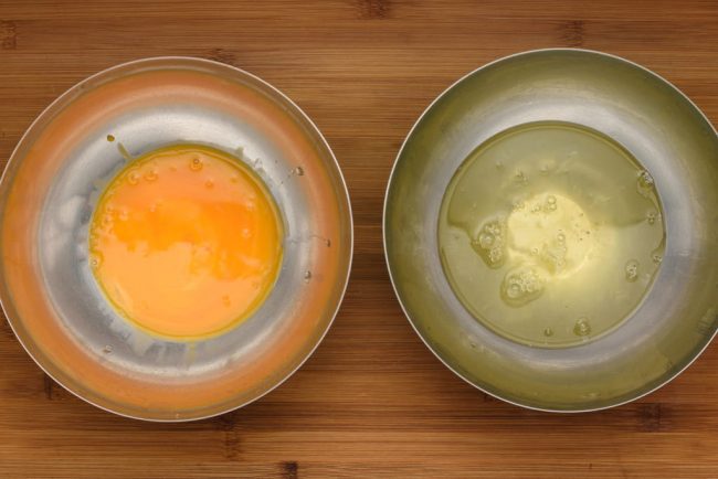 Separate eggs -gp- SunCakeMom