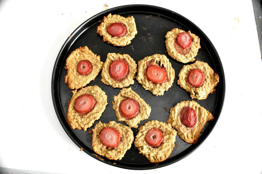 Healthy-oatmeal-cookies-recipe-strawberry-process-5-SunCakeMom