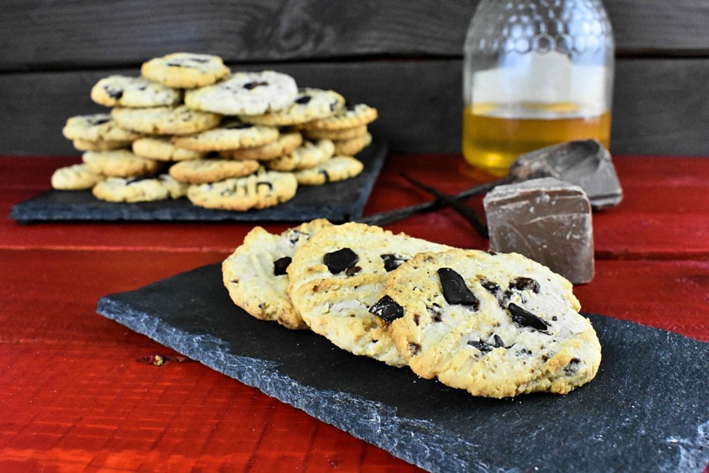 Low-carb-chocolate-chips-cookies-6-SunCakeMom