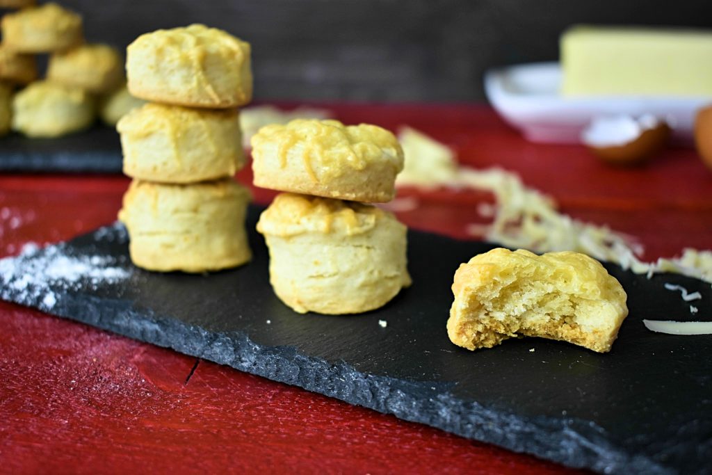 Easy-cheese-scone-recipe-1-SunCakeMom