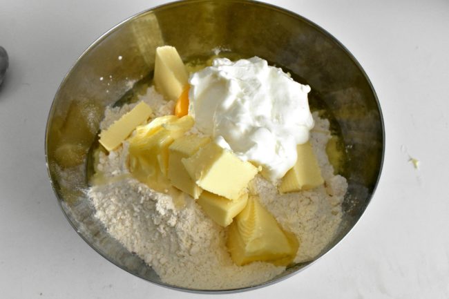 Easy-cheese-scone-recipe-process-2-SunCakeMom