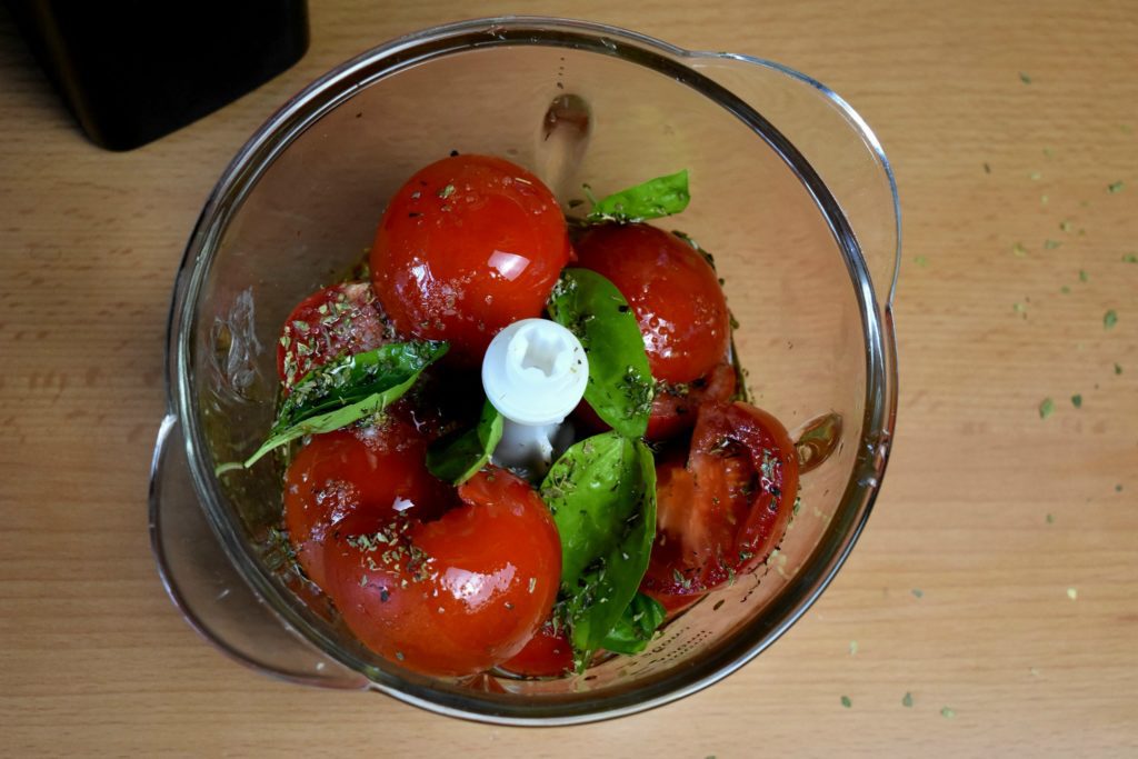 Tomato-sauce-recipe-process-6-SunCakeMom
