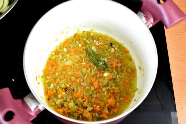 Easy-cauliflower-soup-recipe-process-5-SunCakeMom