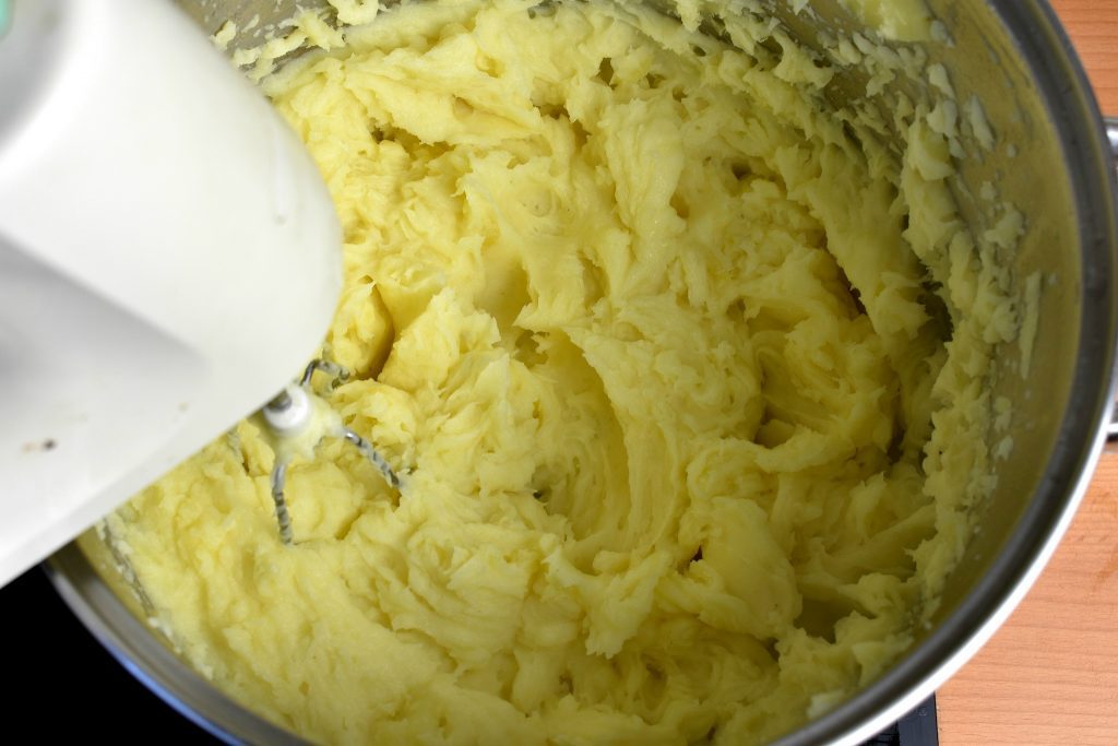 Slow-roast-duck-recipe-potato-process-17-SunCakeMom