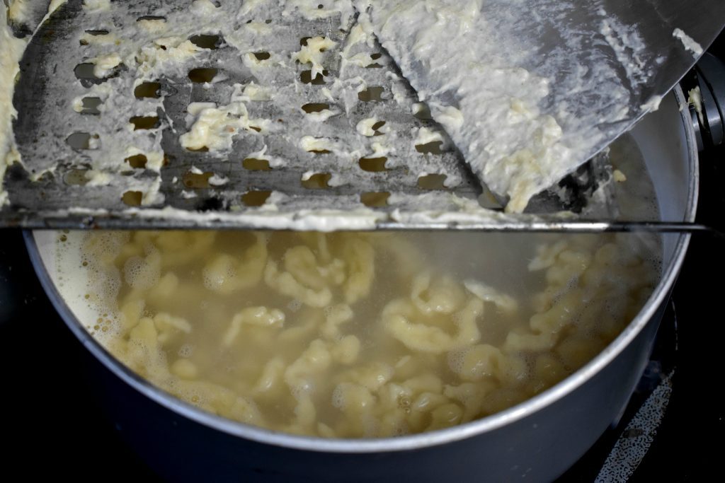 Best-carbonara-recipe-with-traditional-or-gluten-free-pasta-process-7-SunCakeMom