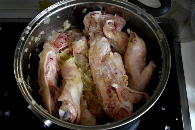 Pigs-feet-recipe-Pig-trotters-recipe-process-2-SunCakeMom