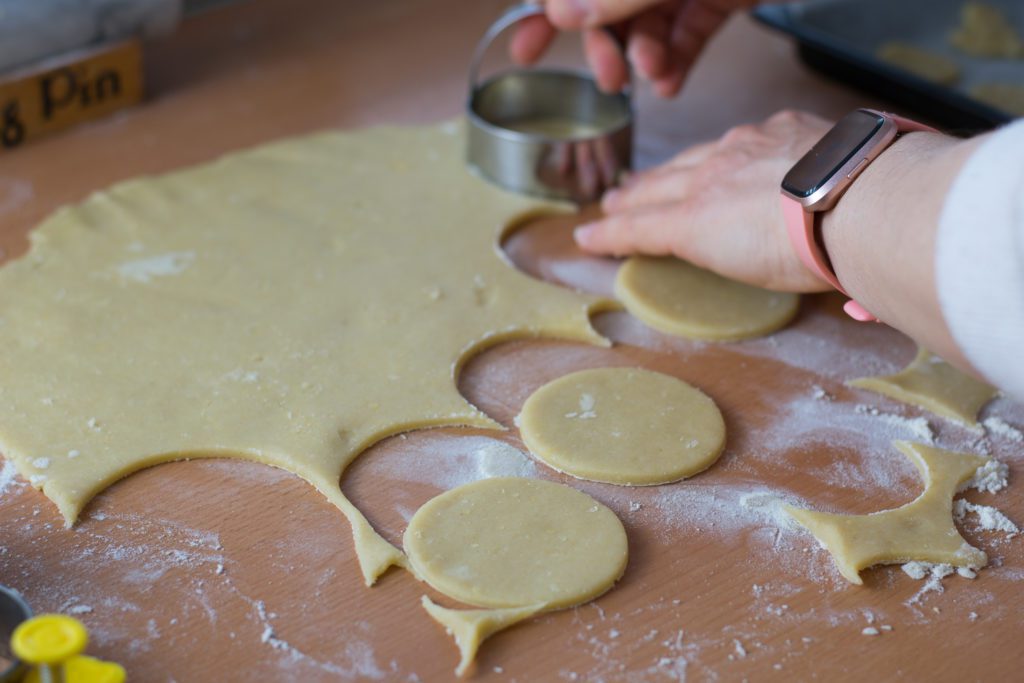Linzer-cookies-recipe-Easter-cookies-Process-10-SunCakeMom
