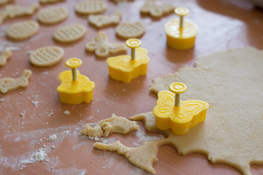 Linzer-cookies-recipe-Easter-cookies-Process-5-SunCakeMom