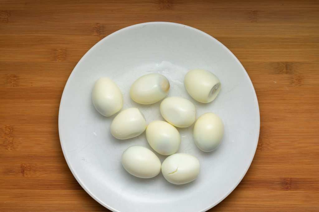 Hard-boil-eggs-SunCakeMom