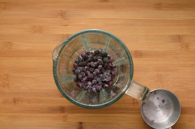Blueberry smoothie recipe - SunCakeMom
