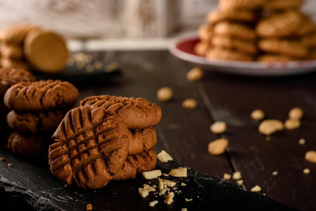 Peanut butter cookies recipe - SunCakeMom