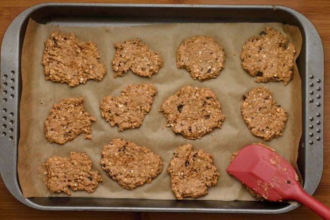 Peanut butter chocolate chip cookies - SunCakeMom