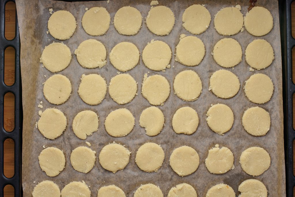 Coconut flour cookies - SunCakeMom