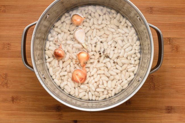 White-navy-beans-soak-pot--gp--3-SunCakeMom