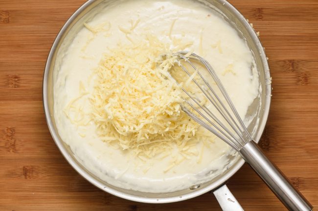 Melt-butter-flour-milk-cheese-skillet--gp--1-SunCakeMom