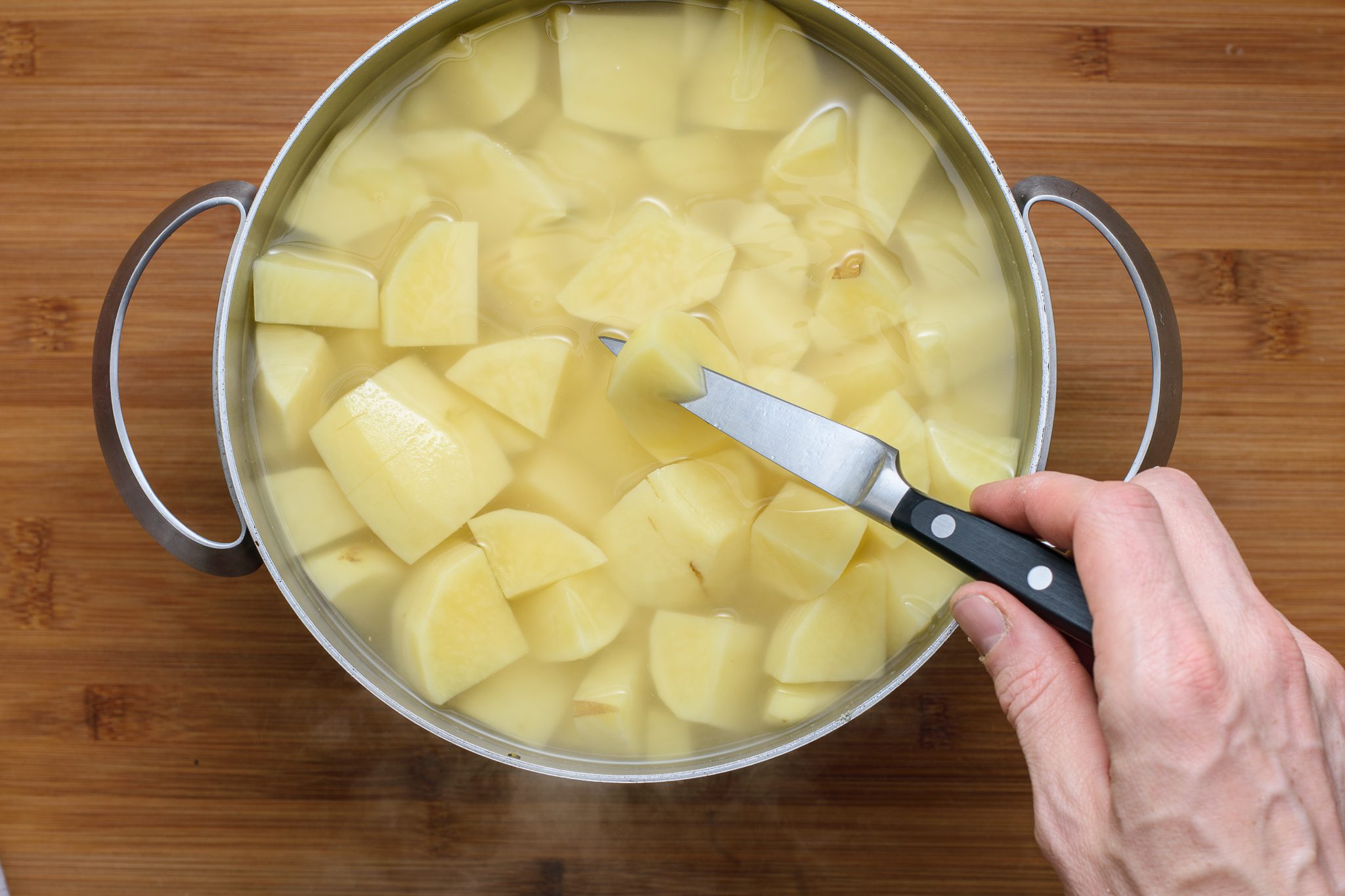 4 Ways to Shred Potatoes - wikiHow