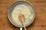 Flour-butter-oil-roux-bechamel-skillet--gp--1-SunCakeMom