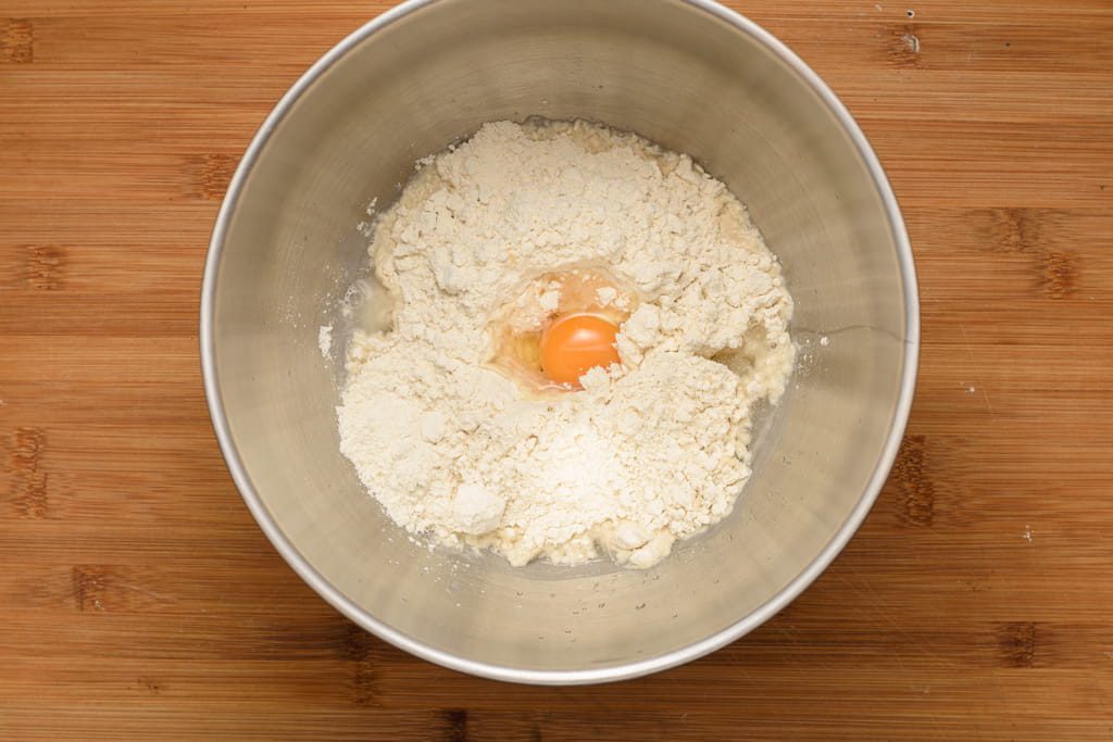 Egg-flour-dough-knead--gp--1-SunCakeMom